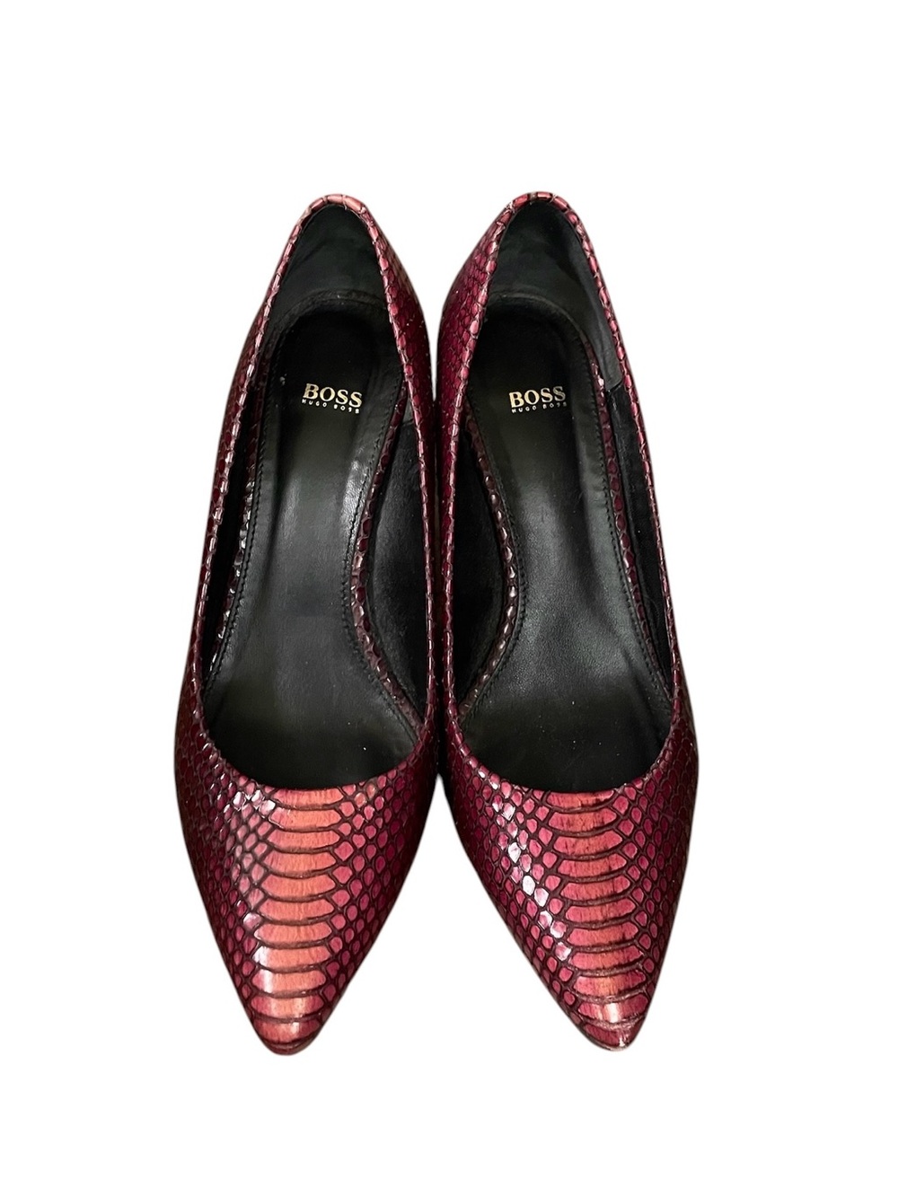 BOSS Burgundy Metallic Snake-Embossed Pointed Toe Pumps 37